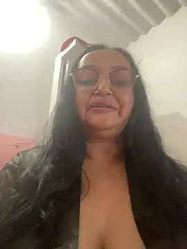 Gia Nahomi online show from January 2025 07:45:01 AM