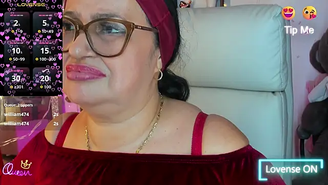 Gia Nahomi online show from May 2026 11:56:01 PM