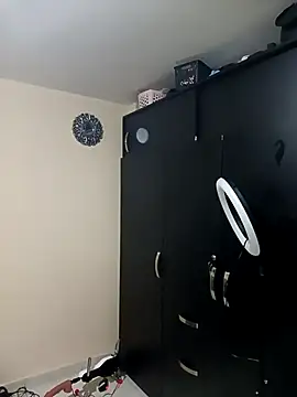 Ambarsexbutler online show from March 2025 09:54:02 PM