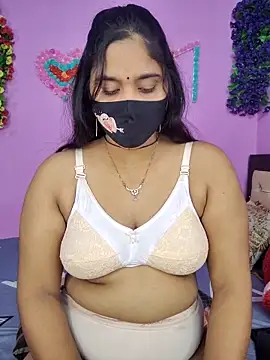 Hot Maleka online show from December 2025 01:44:02 AM