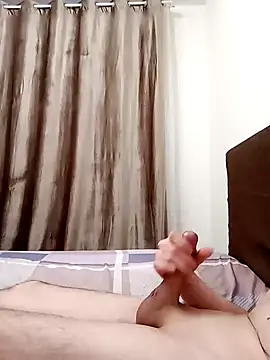 Grifon1973 online show from February 2025 02:02:01 PM