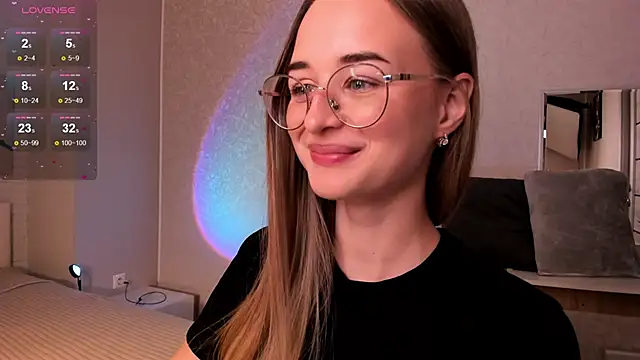 Snapshot of Tiffanyhunt chatting on October 2025 01:14:01 PM Tiffanyhunt online show from October 2025 01:14:01 PM