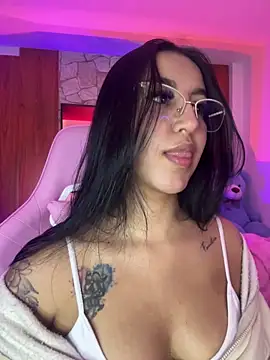 Tamara Roberts1 online show from March 2026 01:00:01 AM