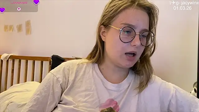 JacyWinslat online show from March 2026 12:51:02 PM