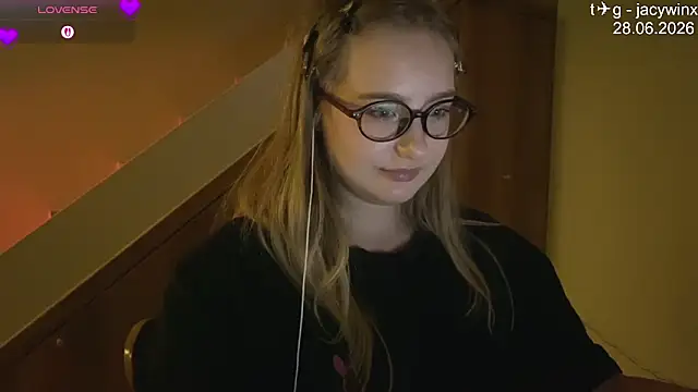 JacyWinslat online show from June 2026 03:07:01 PM