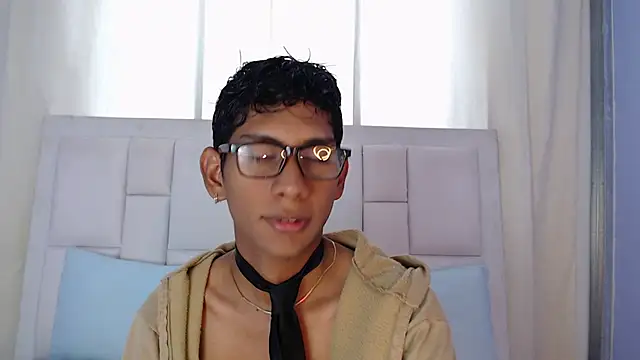 Snapshot of Nick_Collins18 chatting on November 2025 06:10:02 PM Nick Collins18 online show from November 2025 06:10:02 PM