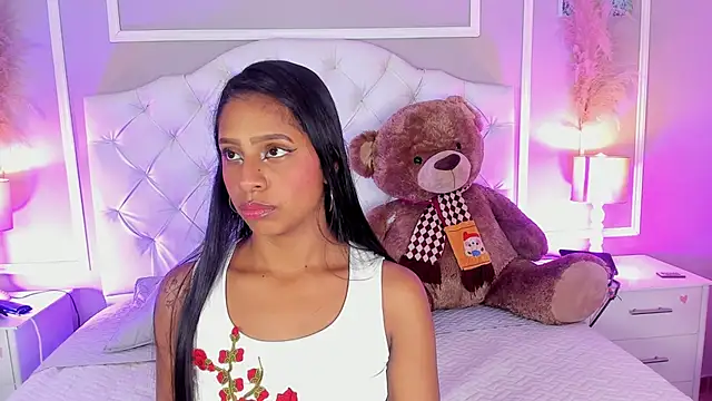 Snapshot of evelyn_evony chatting on December 2024 03:35:01 AM evelyn evony online show from December 2024 03:35:01 AM