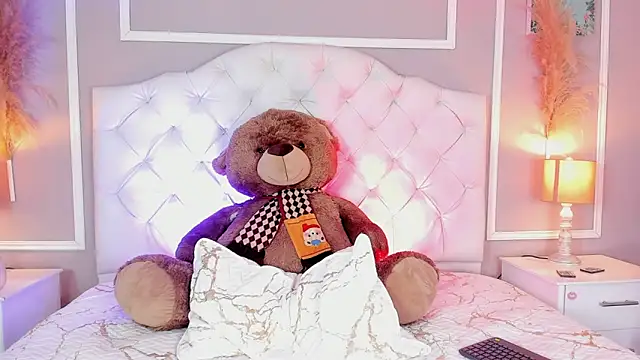 Snapshot of evelyn_evony chatting on December 2024 08:14:02 AM evelyn evony online show from December 2024 08:14:02 AM