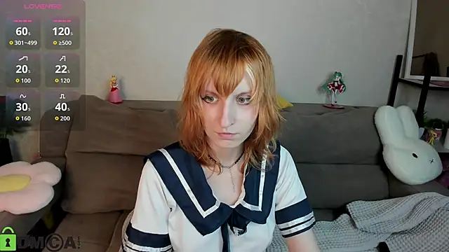 Snapshot of Little_Chips chatting on June 2026 05:26:01 PM Little Chips online show from June 2026 05:26:01 PM