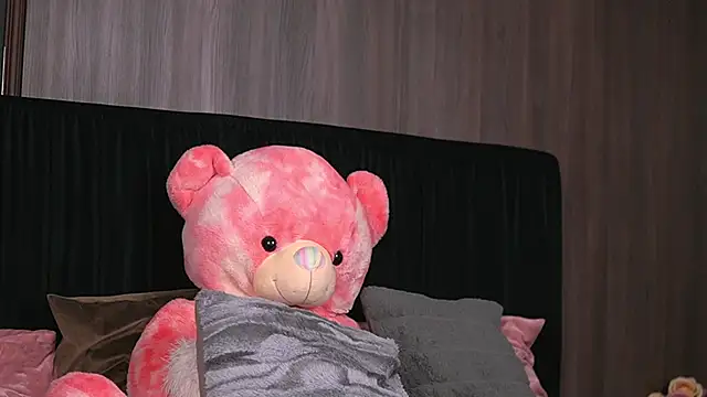 CataleyaKirk online show from December 2024 04:43:01 PM