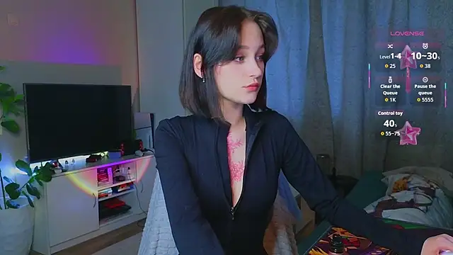 MaryRace online show from October 2025 12:02:02 PM