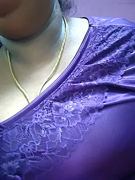 Snapshot of kavinila20 chatting on September 2025 04:44:02 PM kavinila20 online show from September 2025 04:44:02 PM