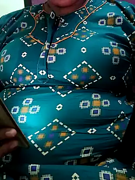 Snapshot of kavinila20 chatting on October 2025 04:37:02 PM kavinila20 online show from October 2025 04:37:02 PM