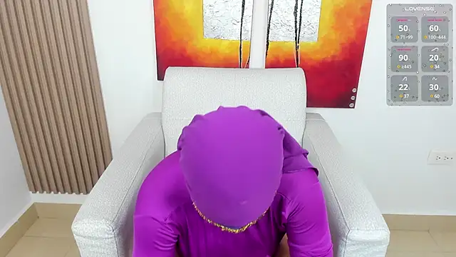 Snapshot of zully_01 chatting on March 2025 10:06:02 PM zully 01 online show from March 2025 10:06:02 PM