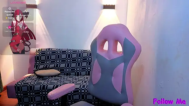 vittorialombardi   online show from April 2026 06:58:02 AM