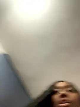 Snapshot of EscorpiLeoncita chatting on January 2026 04:03:01 AM EscorpiLeoncita online show from January 2026 04:03:01 AM