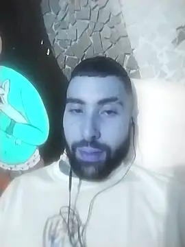 macg96 online show from October 2025 04:18:02 AM