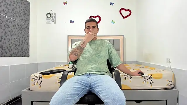 simookeler online show from October 2025 12:52:02 AM