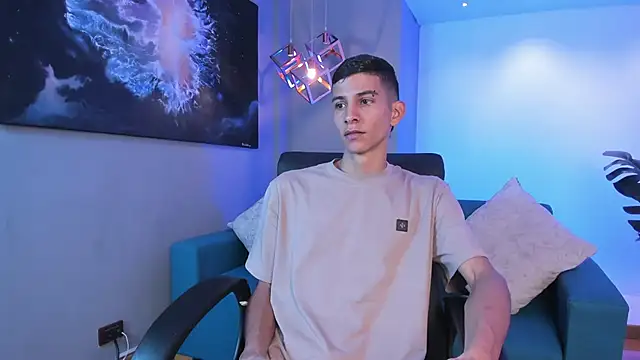 Aaron Scoot online show from March 2026 08:39:01 PM