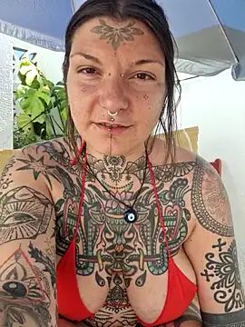 lizzardqueeen online show from September 2025 01:58:01 PM