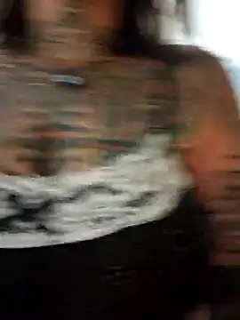 lizzardqueeen online show from October 2025 04:58:02 PM