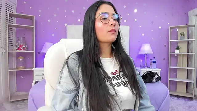 Snapshot of scarlette_15_ chatting on January 2026 03:22:02 AM scarlette 15 online show from January 2026 03:22:02 AM