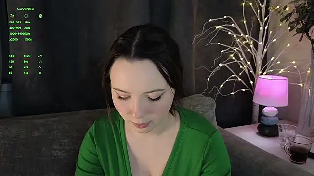 Snapshot of GarynAnstead chatting on December 2024 02:27:01 PM GarynAnstead online show from December 2024 02:27:01 PM