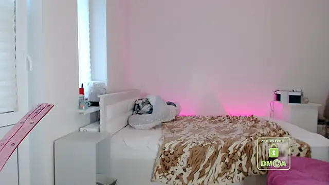 cute and hot online show from July 2026 03:07:01 PM