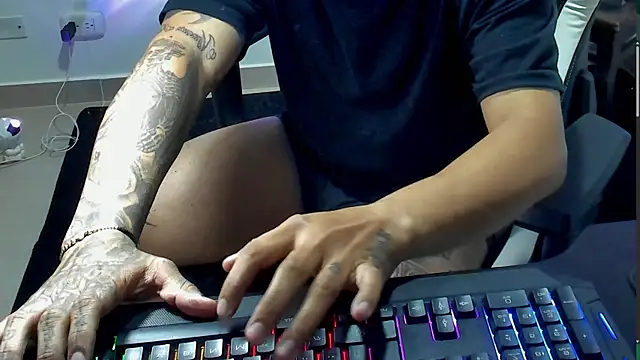 stebankechima online show from December 2025 01:21:02 AM