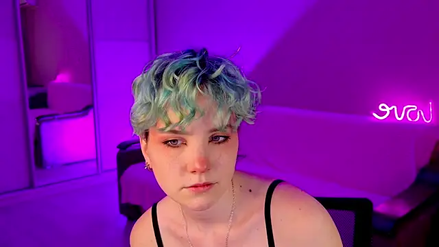 Snapshot of School_Love chatting on December 2024 01:11:02 PM School Love online show from December 2024 01:11:02 PM