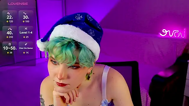 Snapshot of School_Love chatting on December 2024 04:19:01 PM School Love online show from December 2024 04:19:01 PM