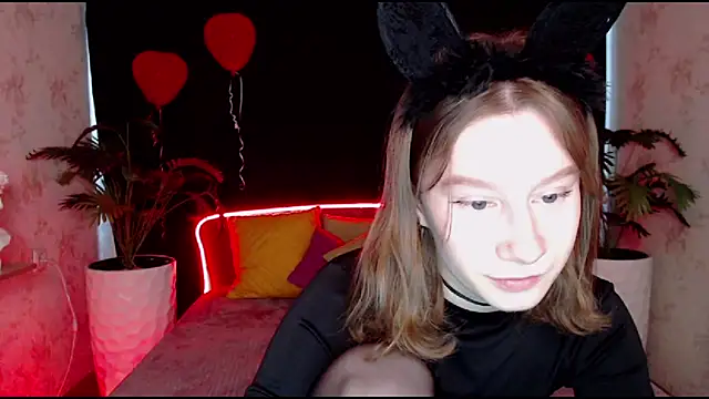 EnigmaSee online show from March 2025 01:39:01 AM