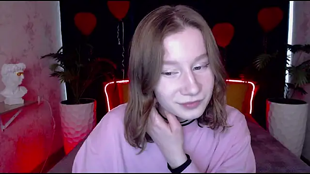 EnigmaSee online show from March 2025 04:49:01 AM