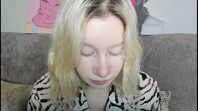 EnigmaSee online show from December 2025 01:43:02 AM