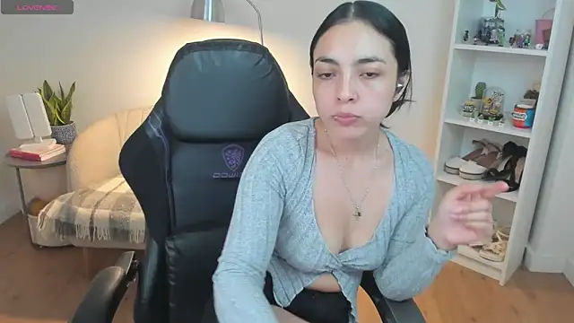  BellaEvans  online show from March 2026 05:46:02 AM