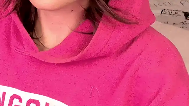 Snapshot of xprettysmilex chatting on January 2025 02:28:02 AM xprettysmilex online show from January 2025 02:28:02 AM