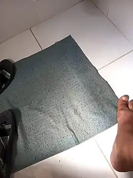 lobomisterioso13 online show from November 2025 12:31:02 PM