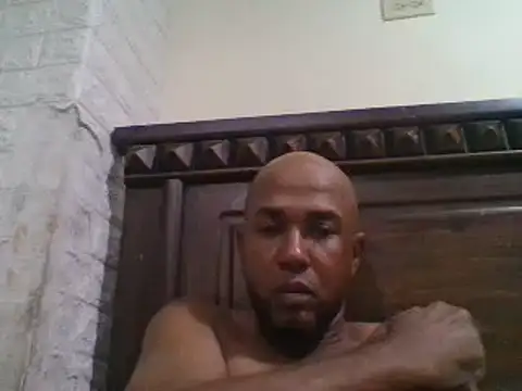 Frankie0880 online show from December 2024 11:39:01 PM