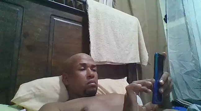 Frankie0880 online show from January 2025 03:29:01 AM