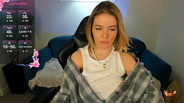 Anna Robinson online show from March 2025 01:32:02 PM