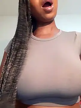 Snapshot of realsquirter chatting on November 2025 08:22:02 AM realsquirter online show from November 2025 08:22:02 AM