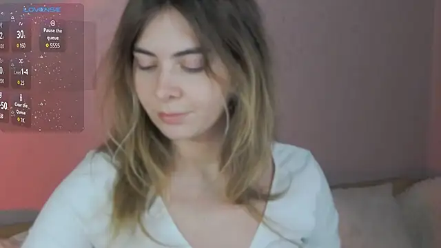 chloi hes online show from December 2024 03:11:02 PM