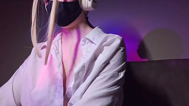 DanaWard online show from March 2026 08:37:02 PM