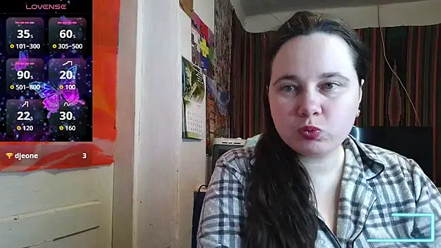 Snapshot of Cora_Maro chatting on May 2026 11:43:01 PM Cora Maro online show from May 2026 11:43:01 PM