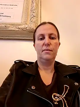 Snapshot of Angelacoquine chatting on December 2024 09:50:02 AM Angelacoquine online show from December 2024 09:50:02 AM