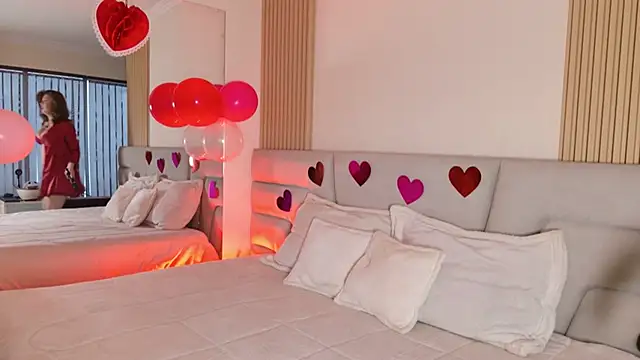 Zoe Benson online show from February 2026 12:02:02 PM