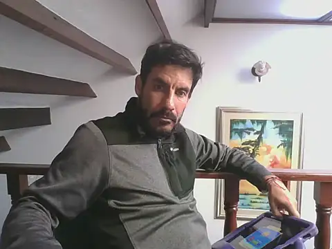 elkike1980 online show from June 2026 02:37:02 PM