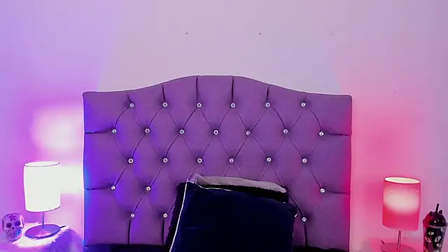 Nyx nayla online show from January 2025 07:56:02 PM