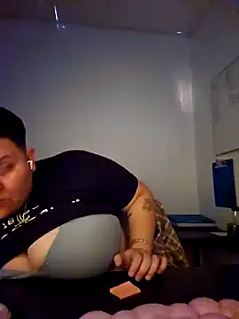 DevilDahm online show from January 2025 08:35:01 PM