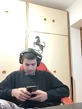 BigDickEnrg7195 online show from February 2025 09:37:02 PM